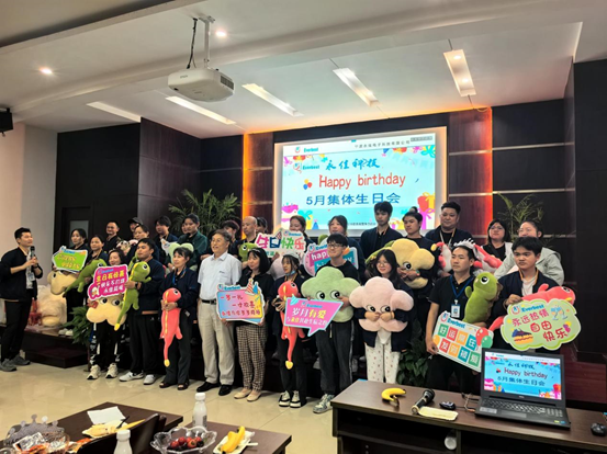 1747963209830364.png image.png